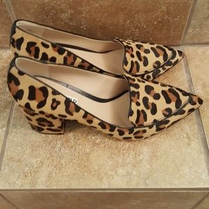 Karl Lagerfeld cowhide pumps